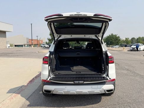 Used 2022 BMW X5 xDrive40i w/ Parking Assistance Package AWD/4WD image 10