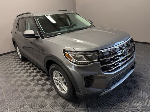 New 2026 Ford Explorer Active AWD/4WD image 2