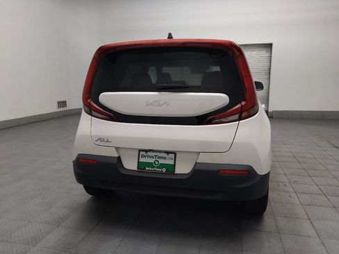 Used 2022 Kia Soul LX FWD image 7