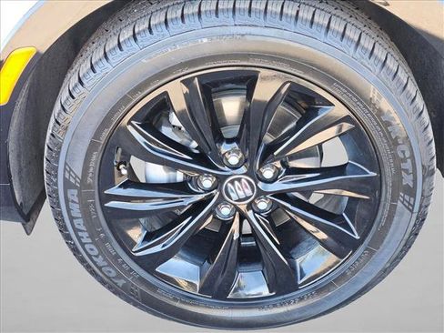 Used 2024 Buick Envista Sport Touring w/ Convenience II Package FWD image 26