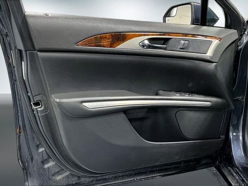 Used 2014 Lincoln MKZ w/ Equipment Group 101A Select FWD image 18