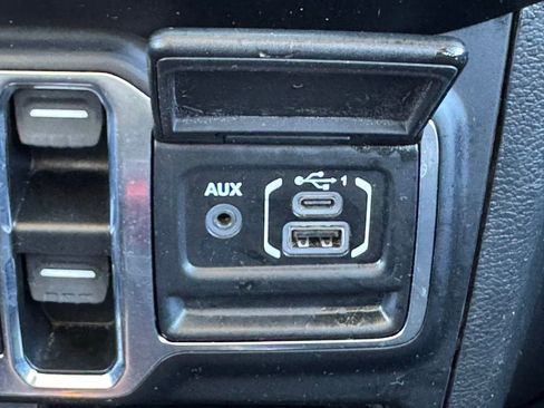 Used 2020 Jeep Wrangler Unlimited Rubicon w/ Quick Order Package 28Y Recon image 24