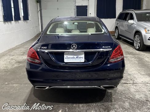 Used 2016 Mercedes-Benz C 300 4MATIC Sedan image 6