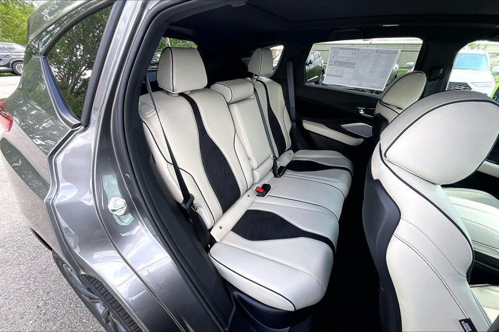 New 2026 Acura RDX w/ Advance Package AWD/4WD image 9