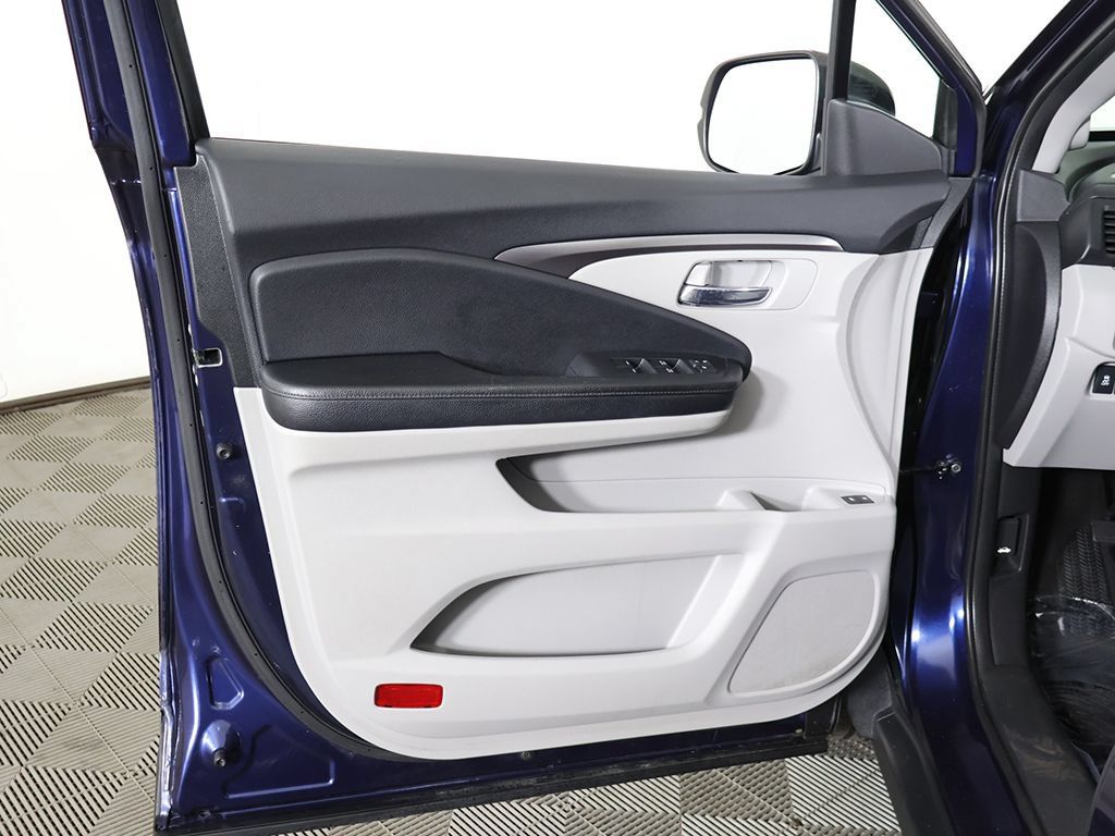 Used 2017 Honda Pilot EX-L image 23