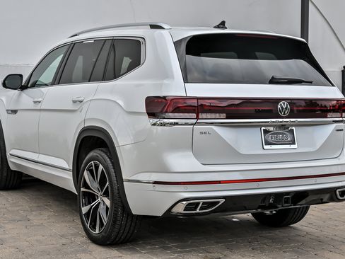 Used 2024 Volkswagen Atlas SEL Premium R-Line AWD/4WD image 14