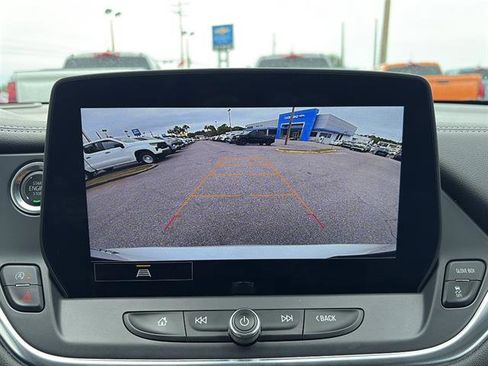Used 2025 Chevrolet Blazer LT FWD image 24