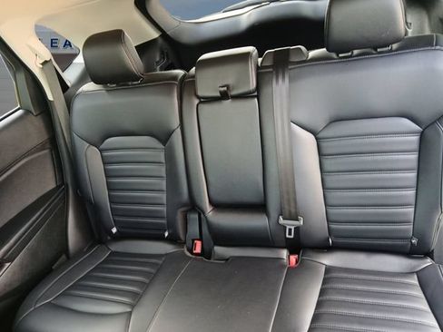 Used 2024 Ford Edge SEL AWD/4WD image 13