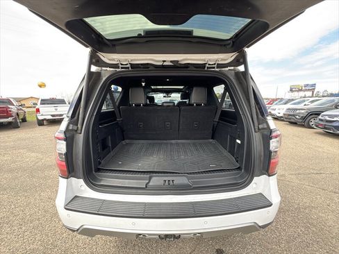 Used 2019 Ford Expedition Max Limited w/ Equipment Group 301A AWD/4WD image 11