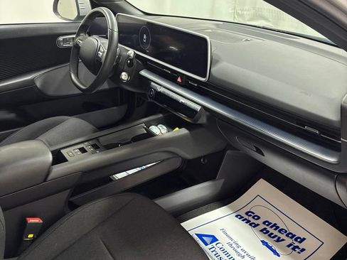 Used 2024 Hyundai Ioniq 6 SE RWD image 30