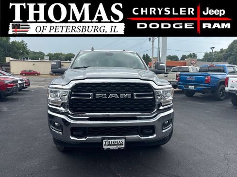 Used 2024 RAM 2500 Big Horn AWD/4WD image 2