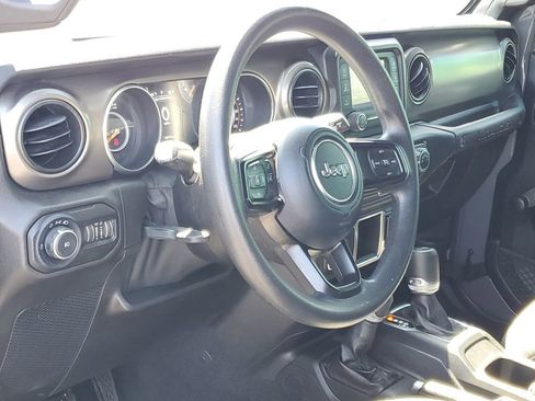 Used 2019 Jeep Wrangler Unlimited Sport AWD/4WD image 10