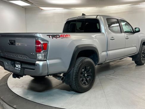 Used 2021 Toyota Tacoma TRD Off-Road w/ Technology Package AWD/4WD image 5