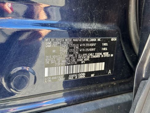 Used 2024 Toyota RAV4 XLE image 30