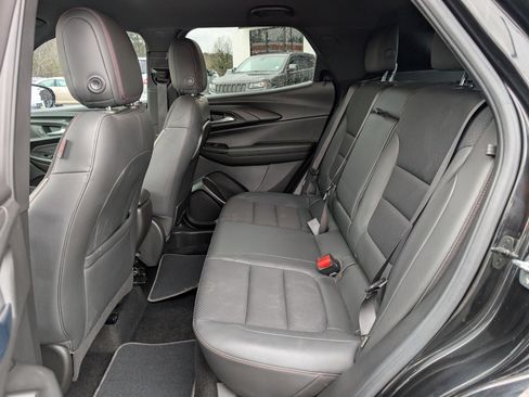 Used 2021 Chevrolet TrailBlazer RS w/ Driver Confidence Package image 11