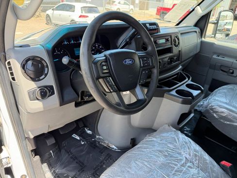Used 2021 Ford E-350 and Econoline 350 Super Duty w/ Power Windows & Locks Group RWD image 20