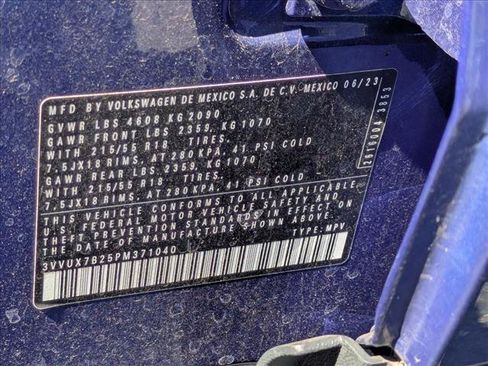 Used 2023 Volkswagen Taos SE AWD/4WD image 16