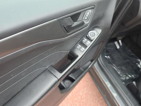 Used 2025 Ford Escape Active AWD/4WD image 11