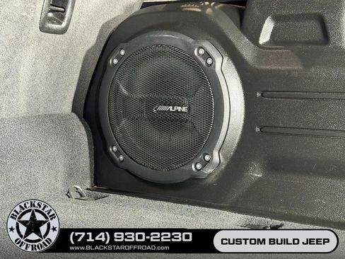 Used 2023 Jeep Wrangler Unlimited Rubicon 4xe AWD/4WD image 34