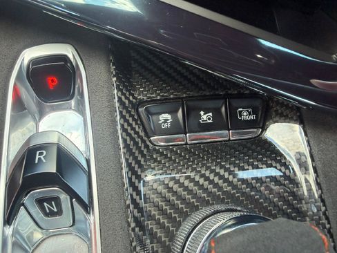 Used 2025 Chevrolet Corvette Stingray Premium Conv w/ Z51 Performance Package RWD image 24