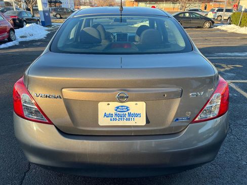 Used 2012 Nissan Versa SV image 14