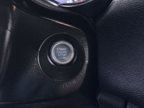 Used 2023 Jeep Renegade Trailhawk image 17