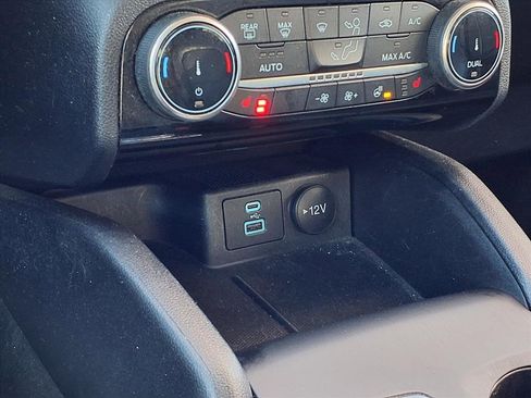 Used 2022 Ford Escape SEL image 14