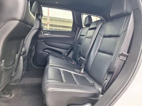 Used 2022 Jeep Grand Cherokee Limited AWD/4WD image 26