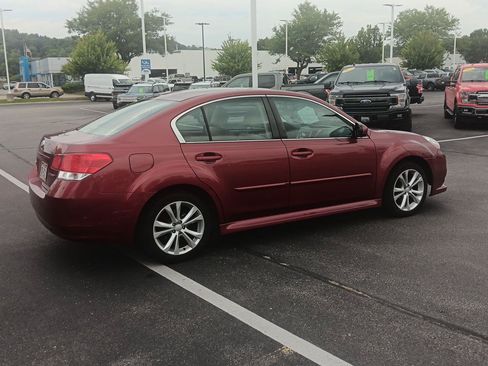 Used 2013 Subaru Legacy 2.5i Premium AWD/4WD image 4