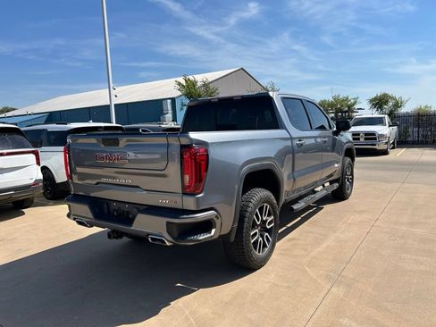 Used 2020 GMC Sierra 1500 AT4 w/ AT4 Preferred Package AWD/4WD image 3