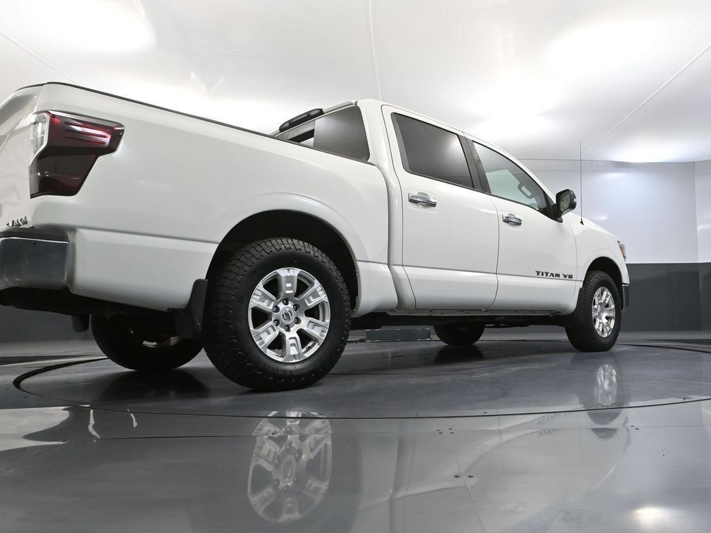 Used 2018 Nissan Titan SV AWD/4WD image 39