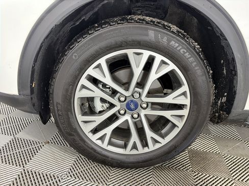 Used 2022 Ford Escape SEL image 13