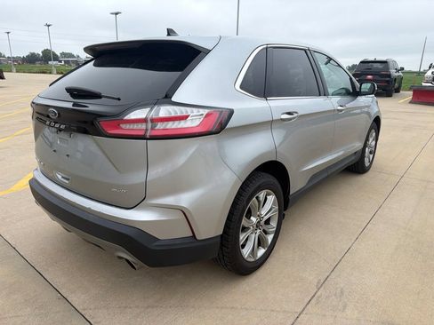 Used 2024 Ford Edge Titanium AWD/4WD image 3
