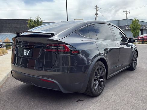 Used 2024 Tesla Model X AWD/4WD image 8