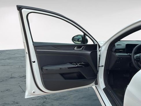 New 2026 Kia K5 GT-Line image 10