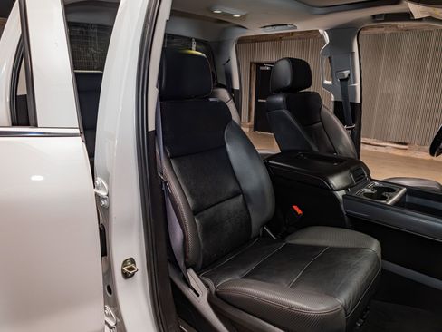 Used 2016 GMC Sierra 3500 SLT AWD/4WD image 25