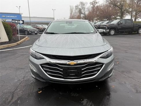 Used 2024 Chevrolet Malibu LT image 9