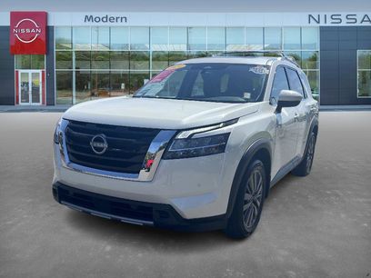 Certified 2024 Nissan Pathfinder SL w/ SL Premium Package
