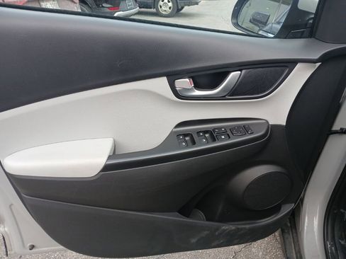 Used 2023 Hyundai Kona SEL w/ Convenience Package image 10