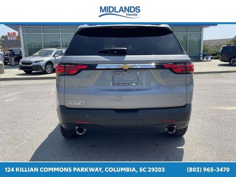 Used 2023 Chevrolet Traverse LT FWD image 5