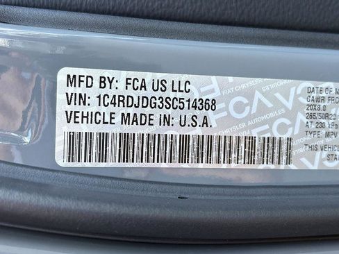 Used 2025 Dodge Durango GT w/ Blacktop Package image 25