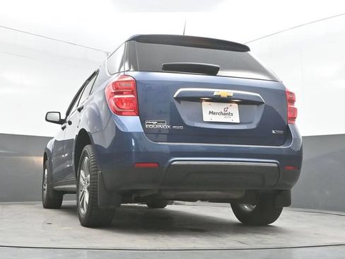 Used 2017 Chevrolet Equinox Premier w/ Enhanced Convenience Package AWD/4WD image 26
