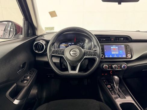 Used 2023 Nissan Kicks SV FWD image 17