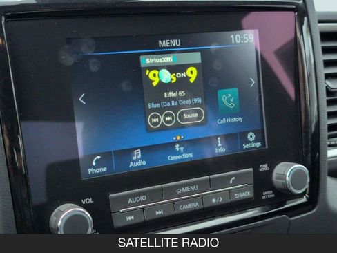 Used 2024 Nissan Frontier SV w/ SV Convenience Package image 17