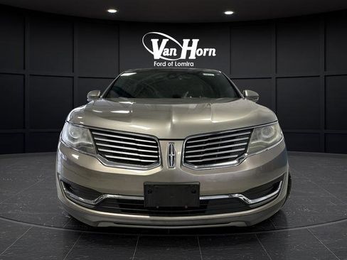 Used 2016 Lincoln MKX Reserve w/ Climate Package image 10