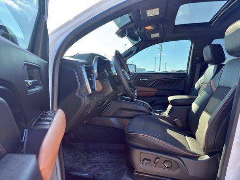 Used 2023 GMC Canyon AT4 w/ Canyon Safety Plus Package image 12