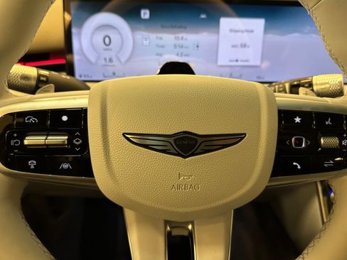 New 2026 Genesis GV70 2.5T Advanced w/ G1 Accessory Package AWD/4WD image 24