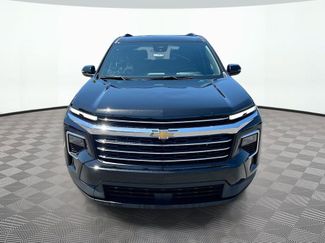 Used 2025 Chevrolet Traverse LT FWD video 2