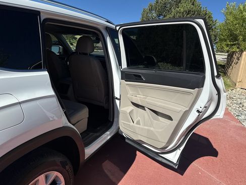 Used 2018 Volkswagen Atlas SEL AWD/4WD image 25