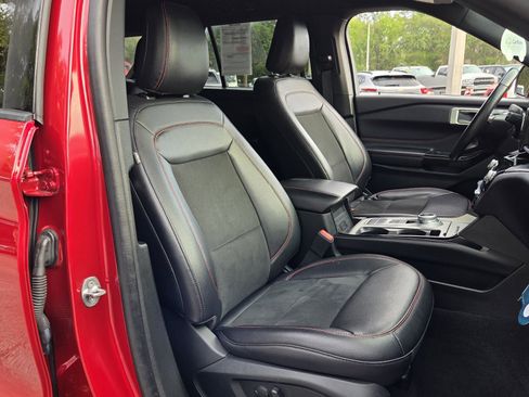 Used 2023 Ford Explorer ST-Line w/ Class IV Trailer Tow Package RWD image 22